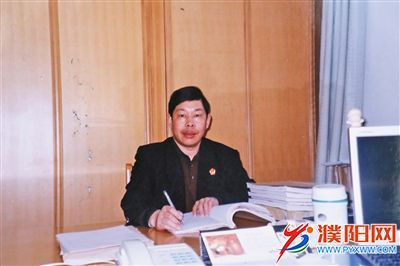 liuj89999_b.jpg